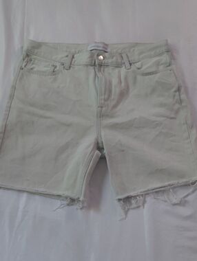 Calvin Klein Men's Lutz Classic Fit Denim Shorts Men 34